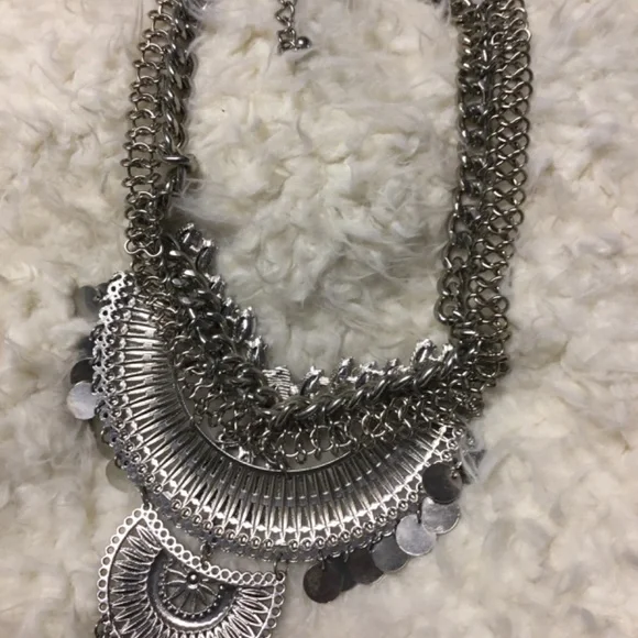 Prom/Wedding Rhinestone Collar Necklace - Picture 3 of 13